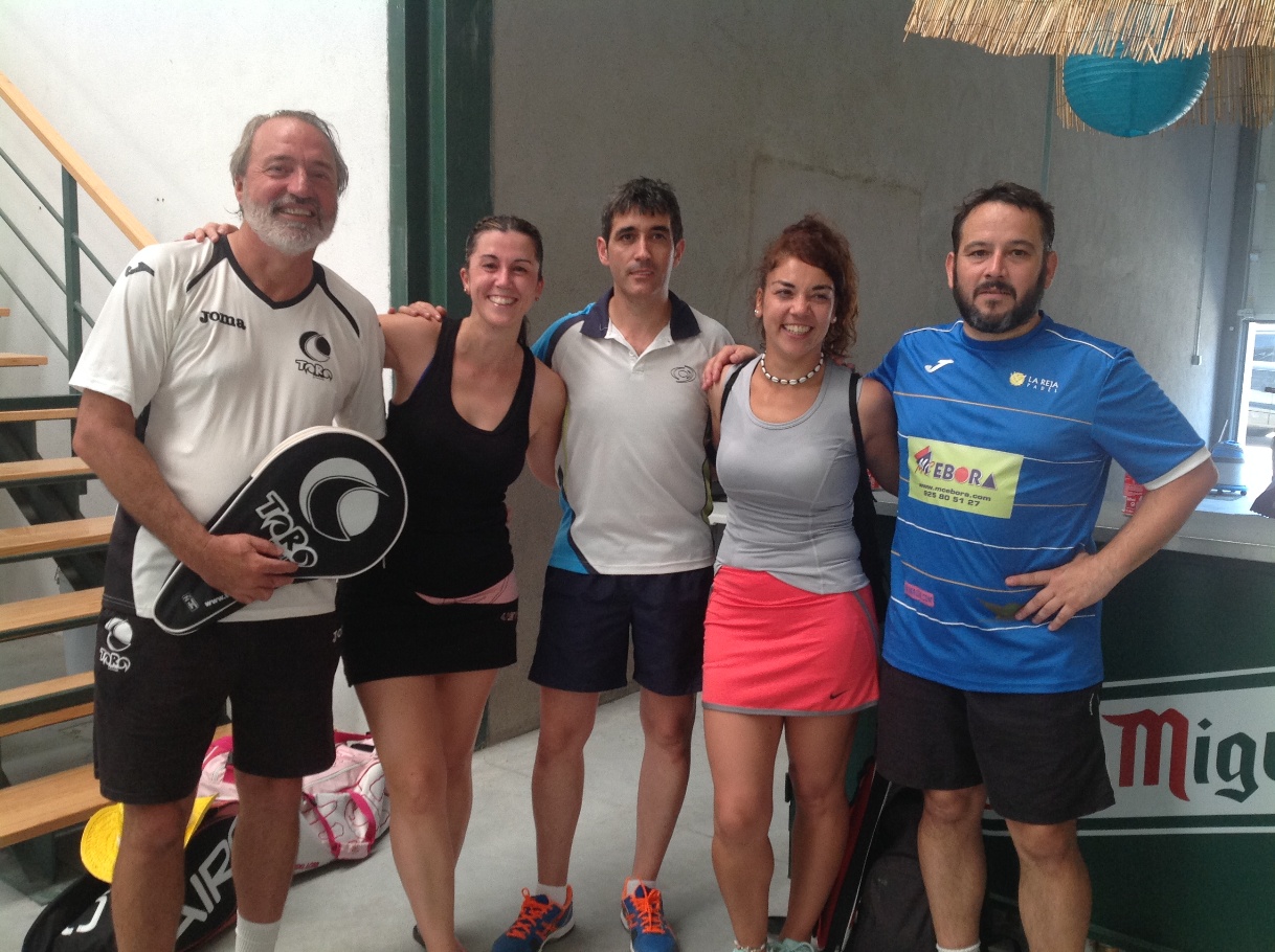 Luis Eguiagaray, Dori Esteban, Oscar Tomás, Soraya García y Roberto Romo