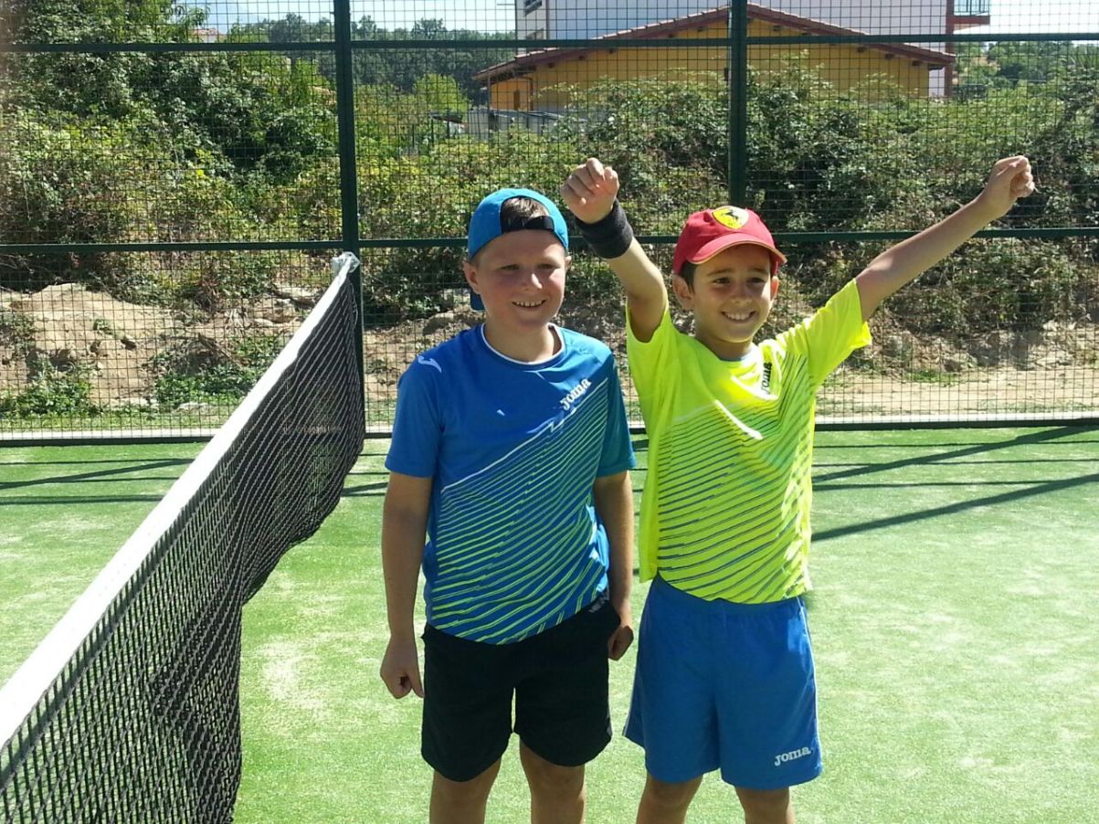 Campeones Infantiles: Alan Skowroñski y Roberto Romo Jr.