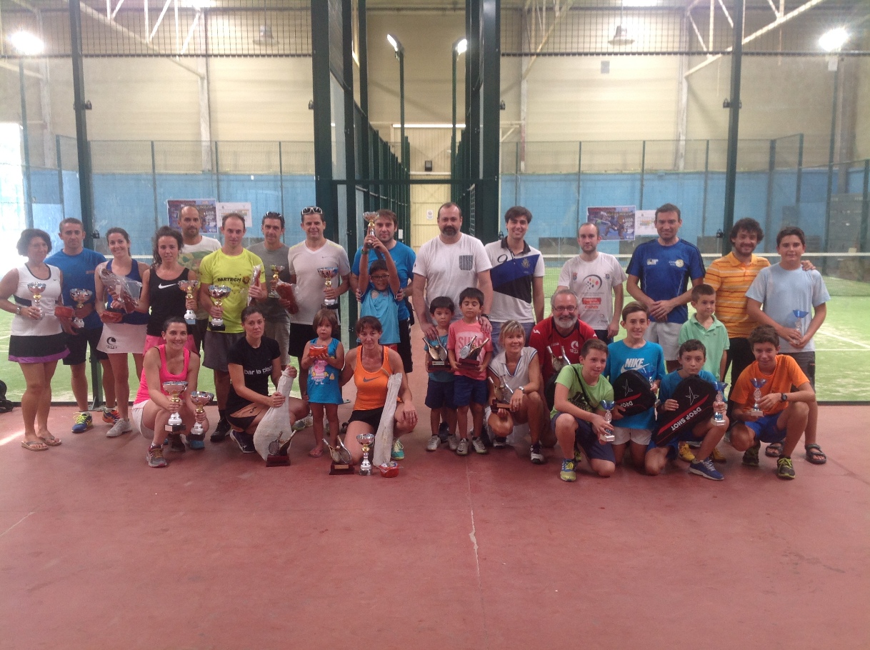 Premiados en el III Torneo de Pádel de Verano Villa de Candeleda